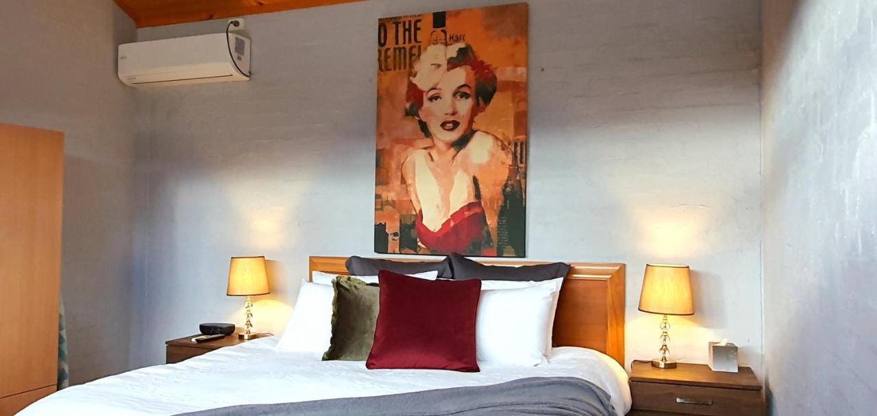 Great Escape Lofts Aparthotel Gloucester Bagian luar foto