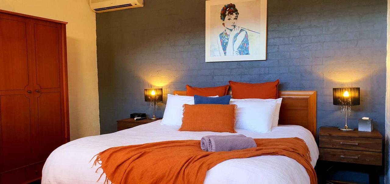 Great Escape Lofts Aparthotel Gloucester Bagian luar foto