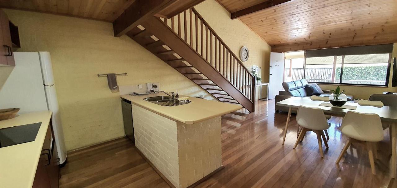 Great Escape Lofts Aparthotel Gloucester Bagian luar foto